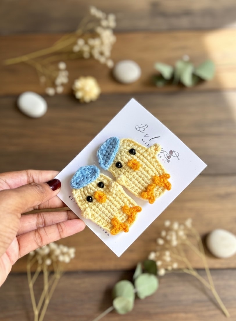     Baby Duck Crochet Hair Clips